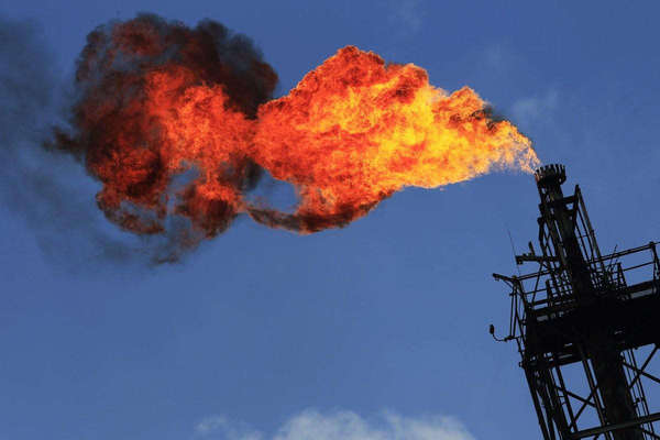 Chute du prix du pétrole sous les 30 dollars le baril