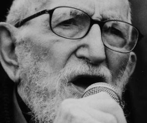 Abbé PIERRE ABBÉ PIERRE